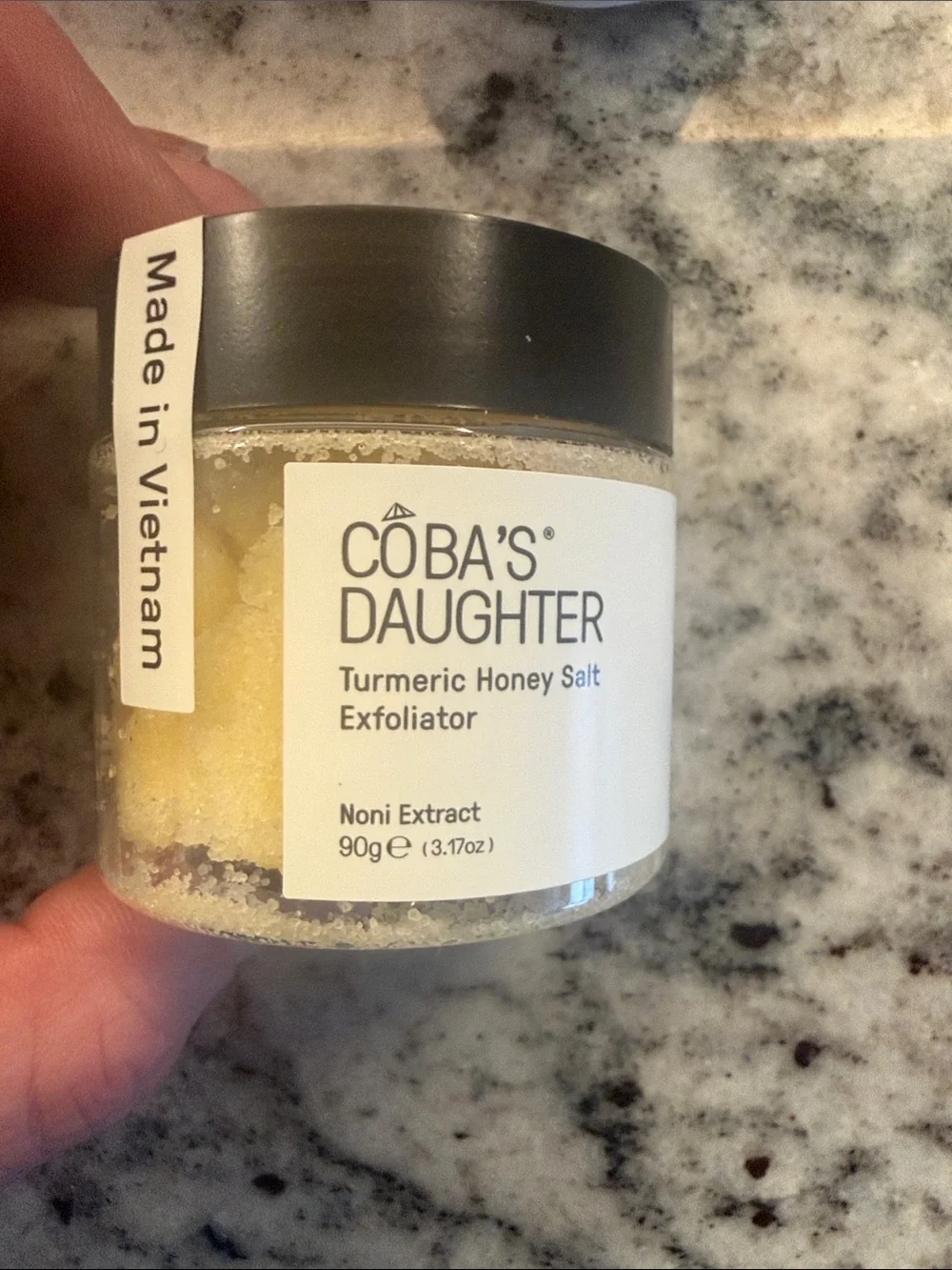 Exfoliate & Nourish Bodycare Set - White